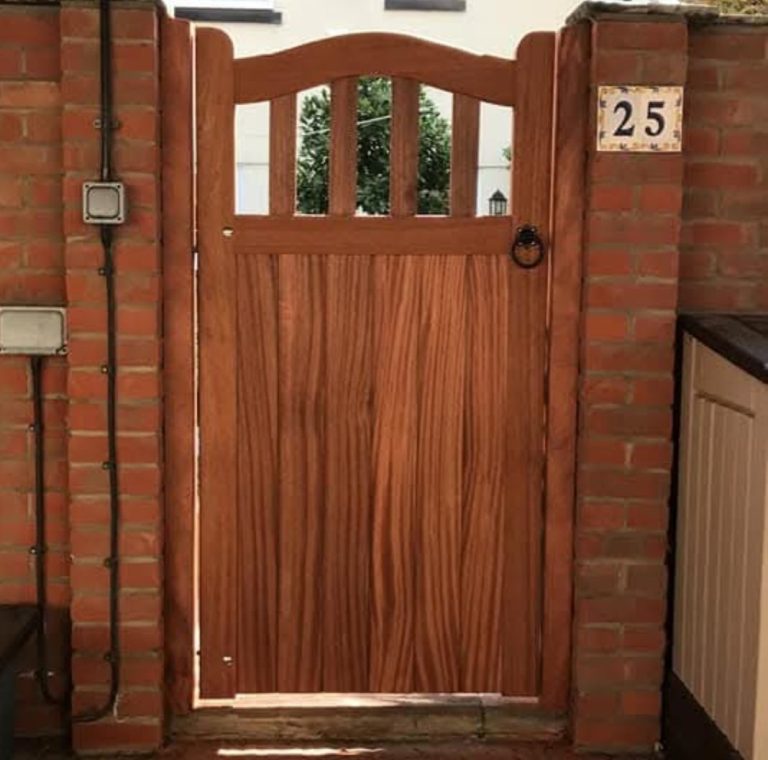 Hardwood Surrey wooden Side gate Hardwood Surrey wooden Side gate